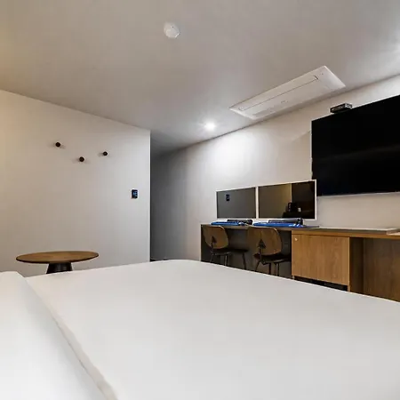 Lereve Hotel