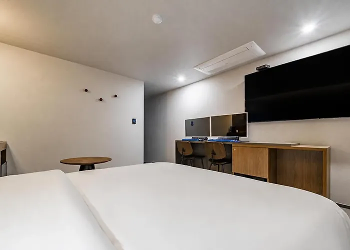 Lereve Hotel